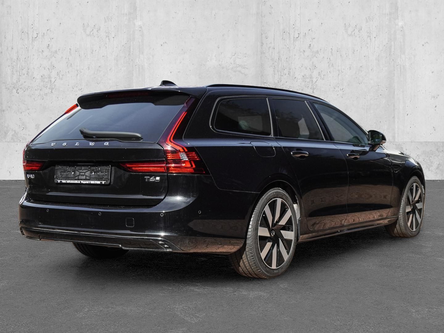 Volvo V90 Kombi Plus Dark Recharge Plug-In Hybrid AWD  imagem 2