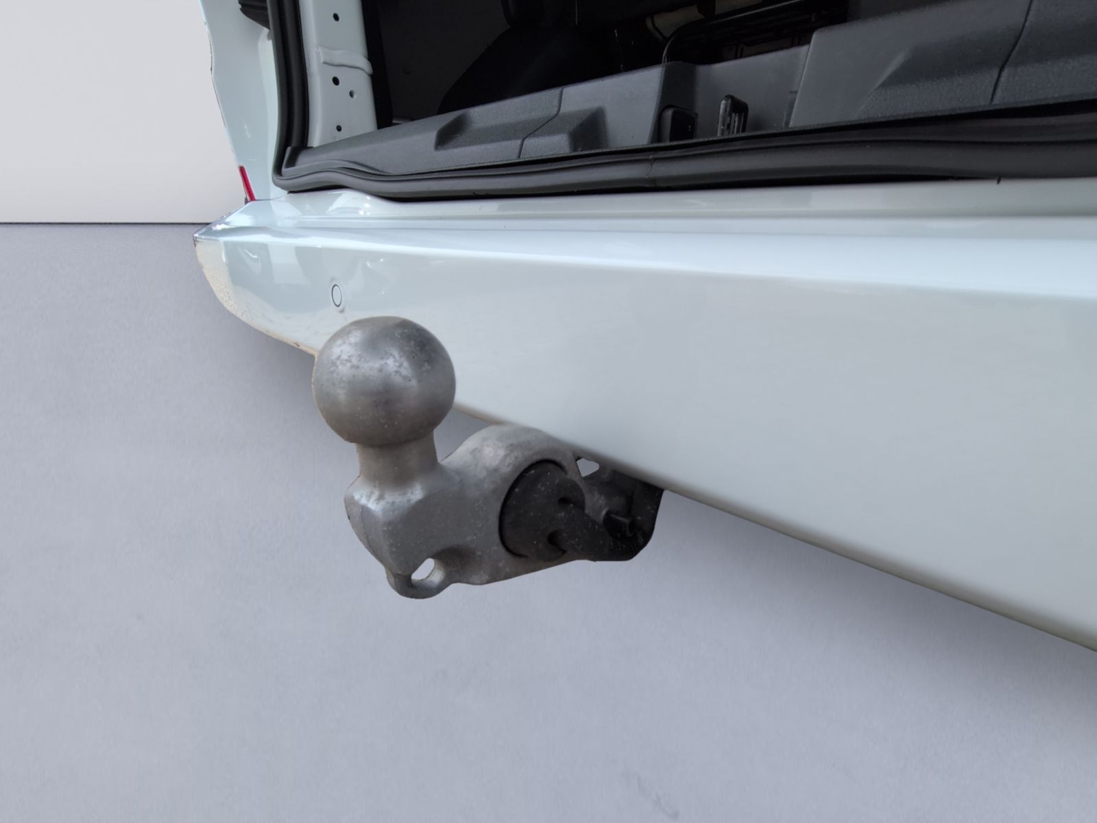 T7 Kombi 2.0 TDI KR AHK+LED+NAVI+ALU+SH+