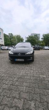 Peugeot praktisch und sauber - Peugeot 206 in Karlsruhe