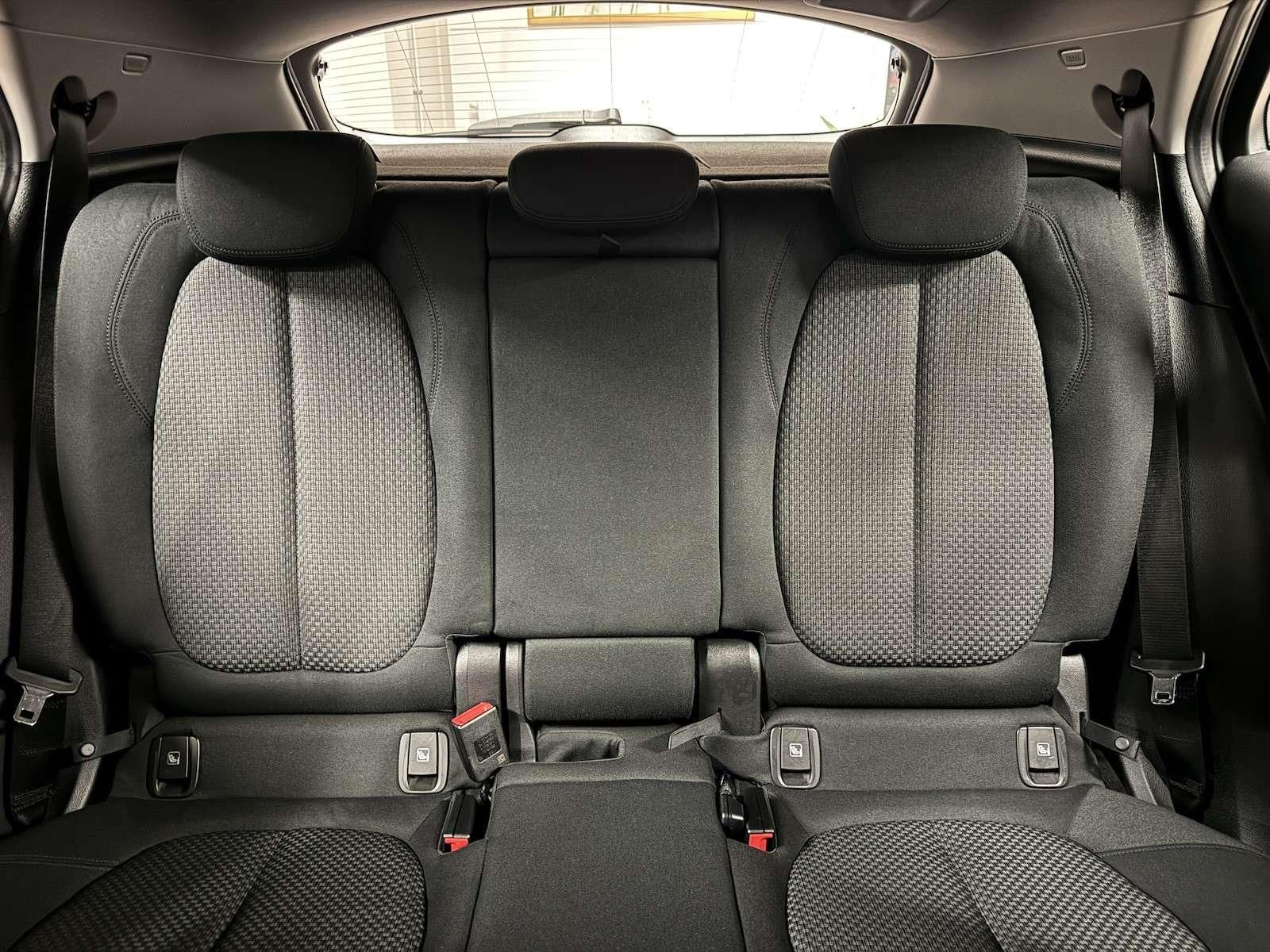 Fahrzeugabbildung BMW X2 xDrive 20i /LED/Navi/Ahk/VZE/Park-Ass 141 ...