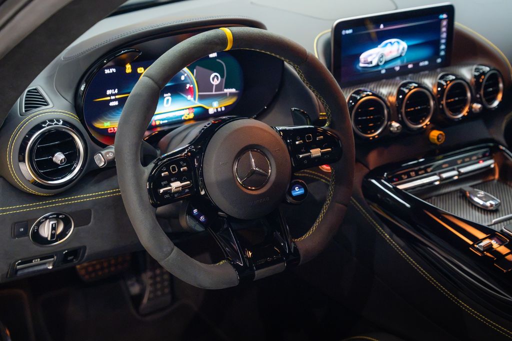 MERCEDES-BENZ AMG GT R*KERAMIK*BURM*MEMORY*CARBON*TRACK-PACK* MERCEDES-BENZ AMG GT R*KERAMIK*BURM*MEMORY*CARBON*TRACK-PACK*
