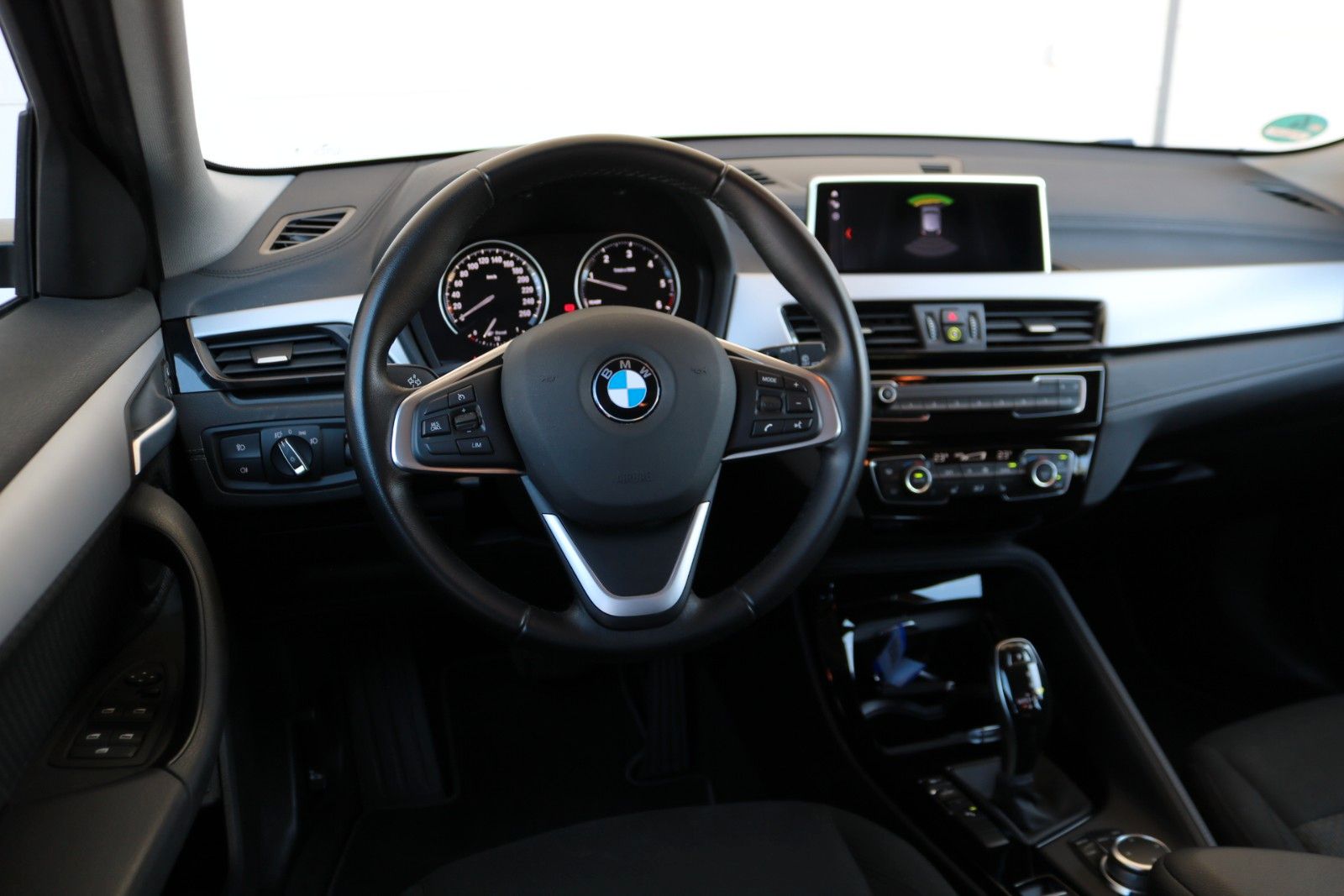 BMW X2 sDrive18d Advantage imagem 3