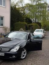 Mercedes-Benz CLS 300 - schwarze Mercedes-Benz CLS 300