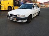 Opel Astra f Stufenheck Formheck Oldtimer tüv neu - Opel Astra aus 1996: F