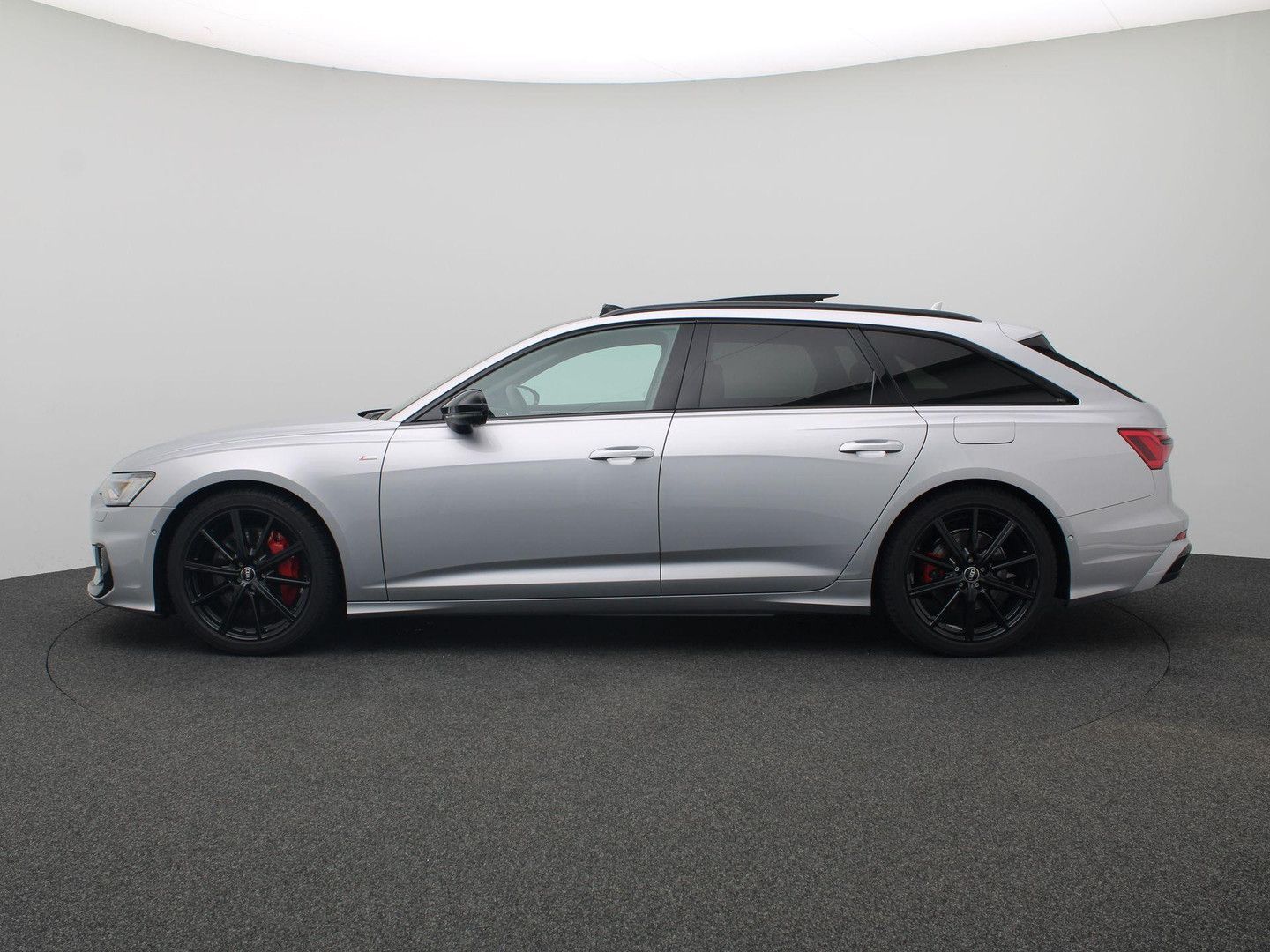 Audi A6 Avant 55 TFSI e quattro S-Line Competition 36 imagem 2