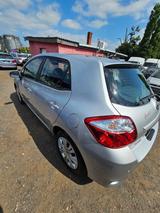 Toyota Auris Life+ 1,6 Benzin 83TKM - Toyota aus 2011