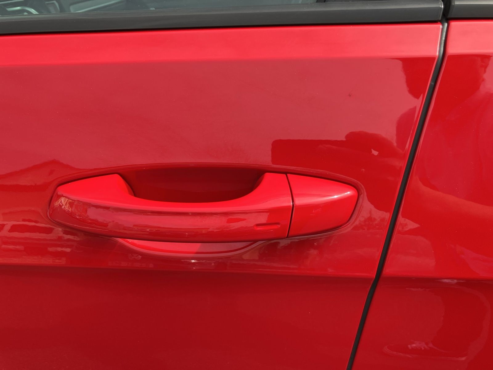 Fahrzeugabbildung Volkswagen Golf VII GTI TCR Start-Stopp DSG LED Navi Pano A