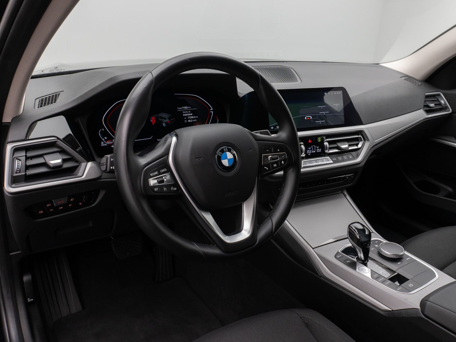 Fahrzeugabbildung BMW 320d DAB CockPitPr Lordos PDC Geschwindigkeitsre