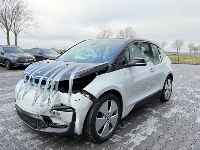 BMW i3 (120 Ah), 125kW Wärmep. 19" Navi Komfortp.