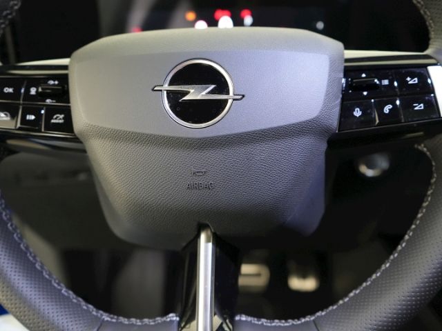 Astra L LIM GS AT+AHK+LED+360 GRAD KAMERA+SCHIEB