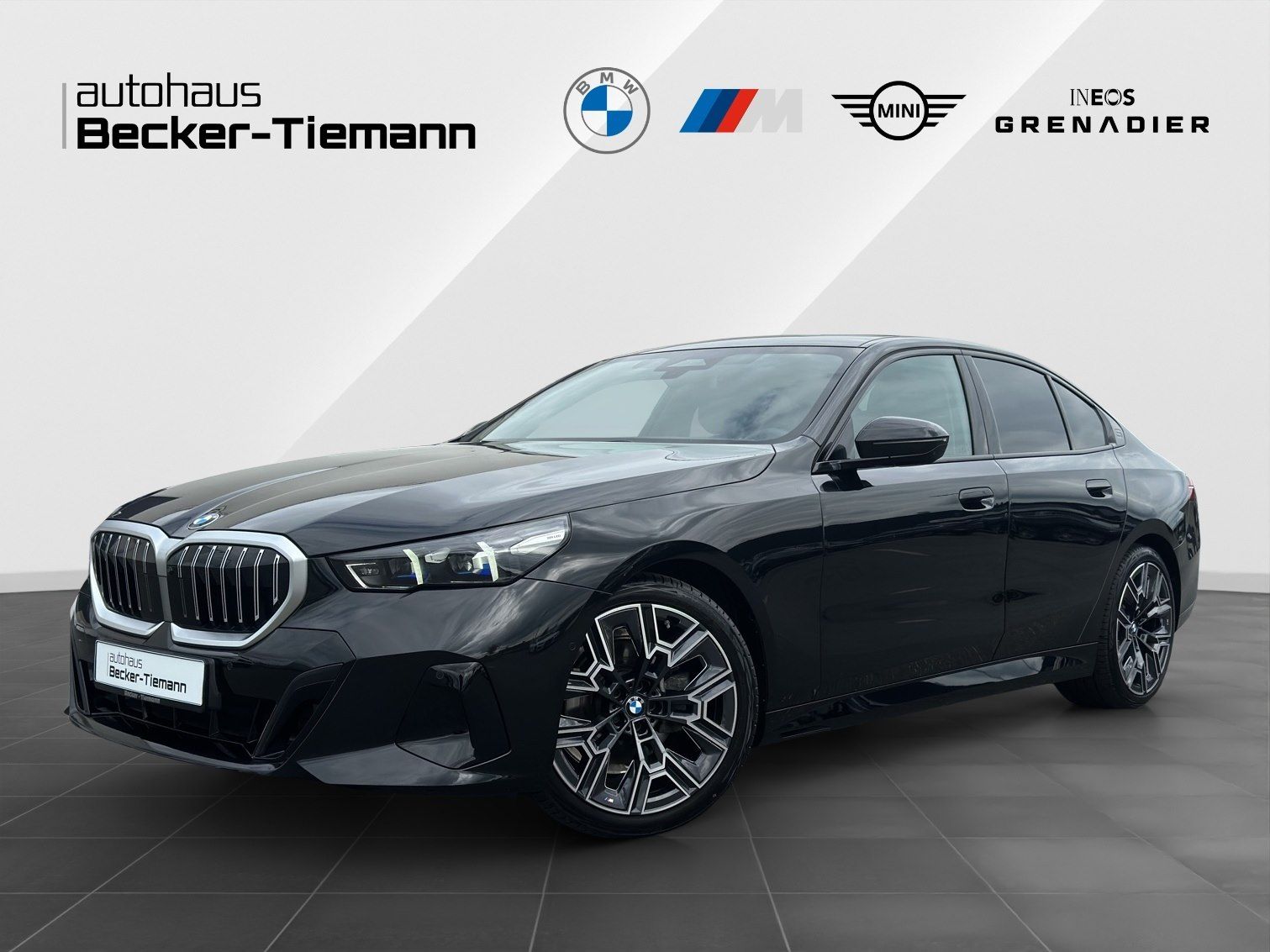 BMW 520d xDrive M Sport LivePro Head-Up Driving Par foto 1