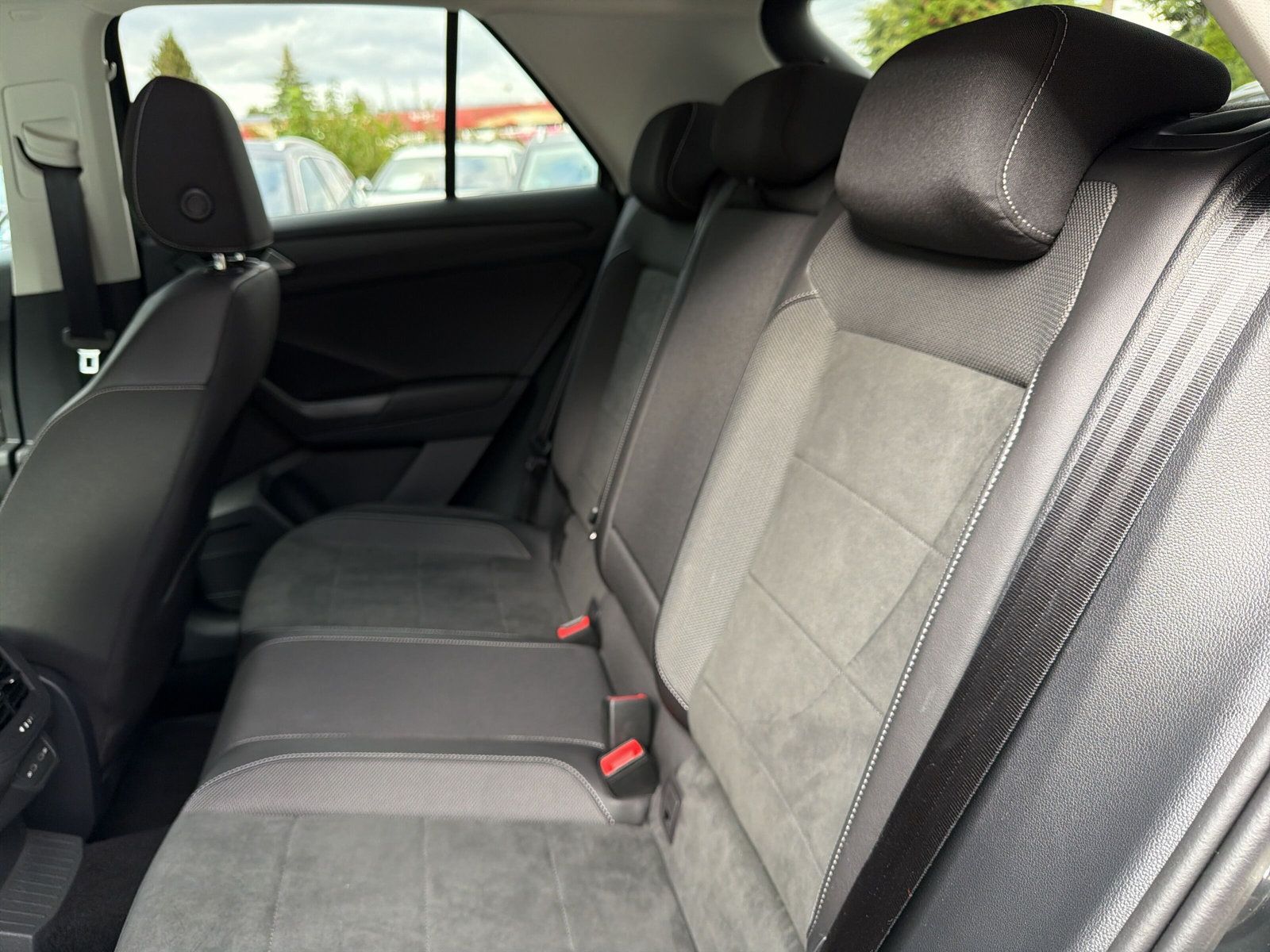 T-Roc Style TDi DSG Navi ergo Active v.li. Style