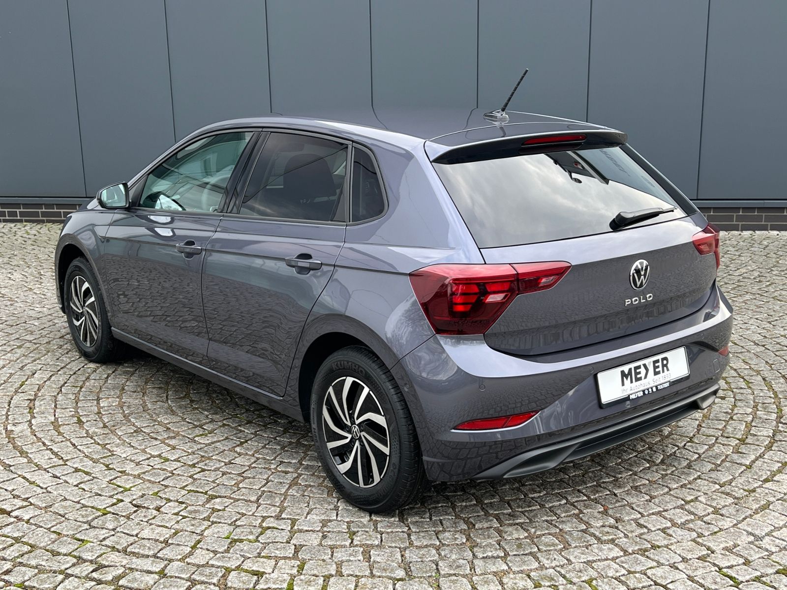 Fahrzeugabbildung Volkswagen Polo Life 1.0 TSI DSG *LED, Klima, App-Connect,
