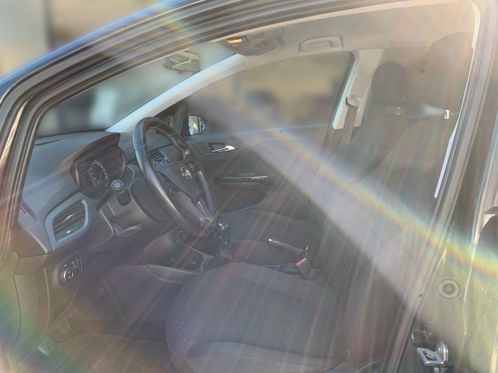 Fahrzeugabbildung Opel Corsa 1.4 Edition Allwetter
