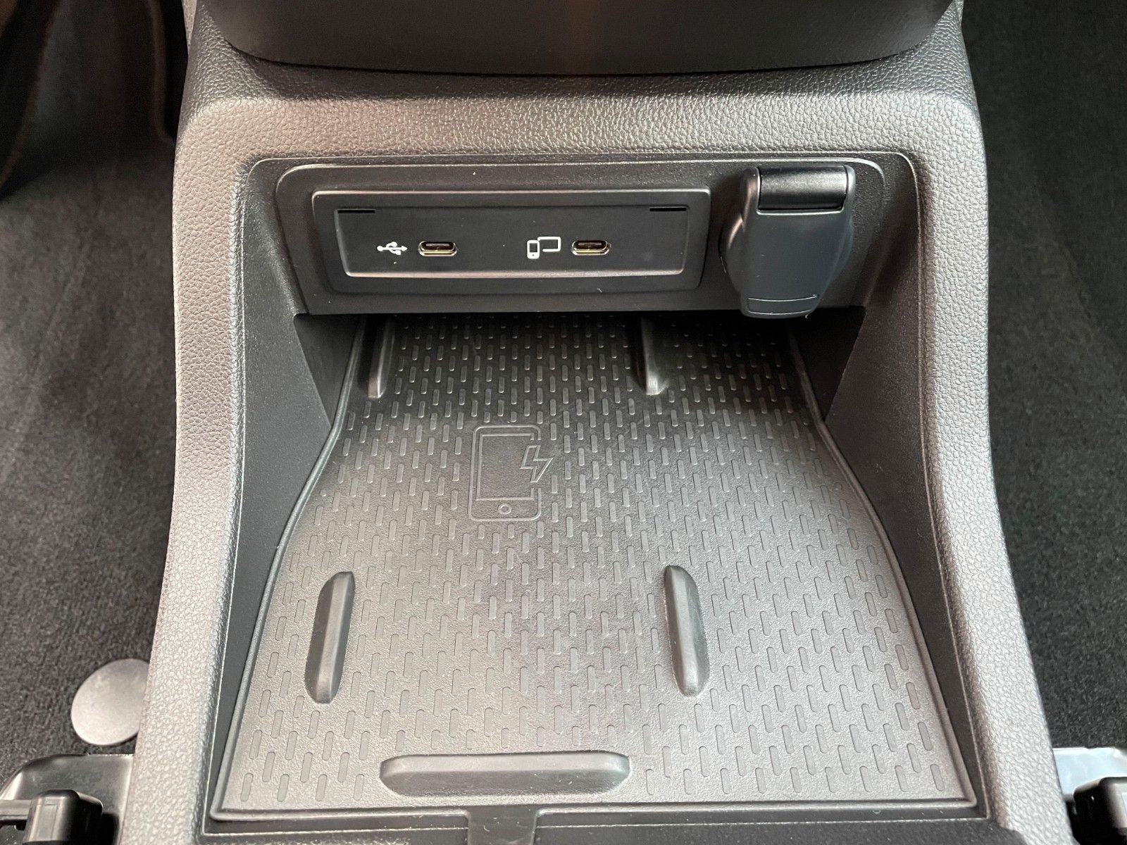 Fahrzeugabbildung Mercedes-Benz T 180 Power Plus Autom Kamera AHK LED MBUX