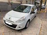 Renault Clio Yahoo! 1.2 16V 75 - TÜV November 2026 - Renault Clio mit Benzin-Antrieb: Limousine, Yahoo