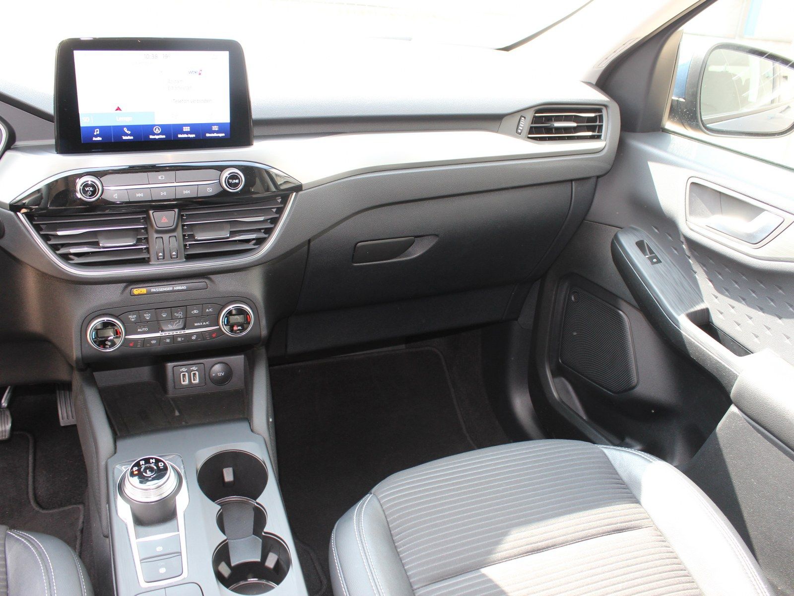 Fahrzeugabbildung Ford Kuga Plug-In Hybrid Titanium X 2,5 Duratec