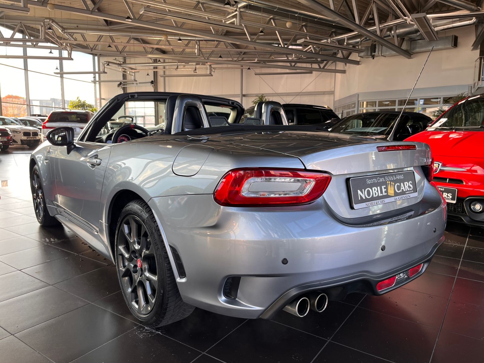 Fahrzeugabbildung Abarth 124 Spider  BOSE LEDER ALU