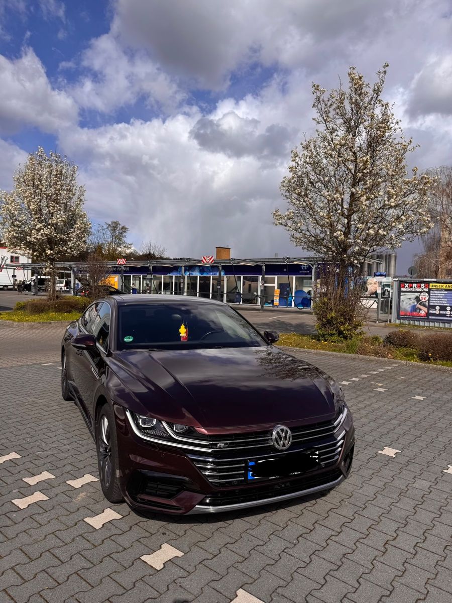 VW Arteon 2.0 TSI DSG R-Line R-Line