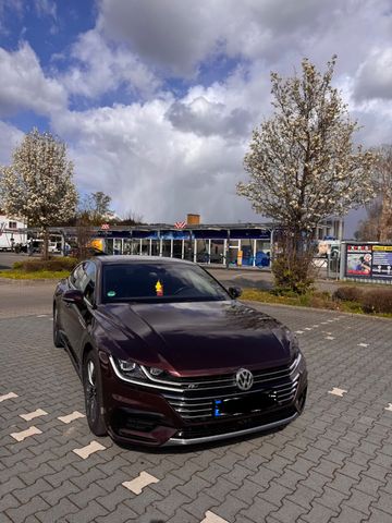 VW Arteon 2.0 TSI DSG R-Line R-Line