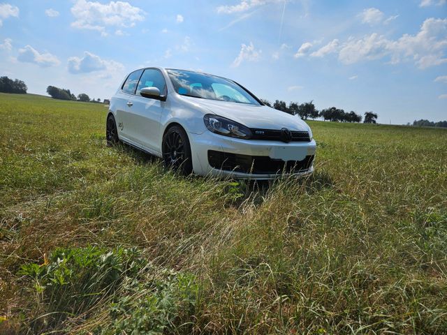 Volkswagen Golf 6 GTI ADIDAS Edition / R Optik