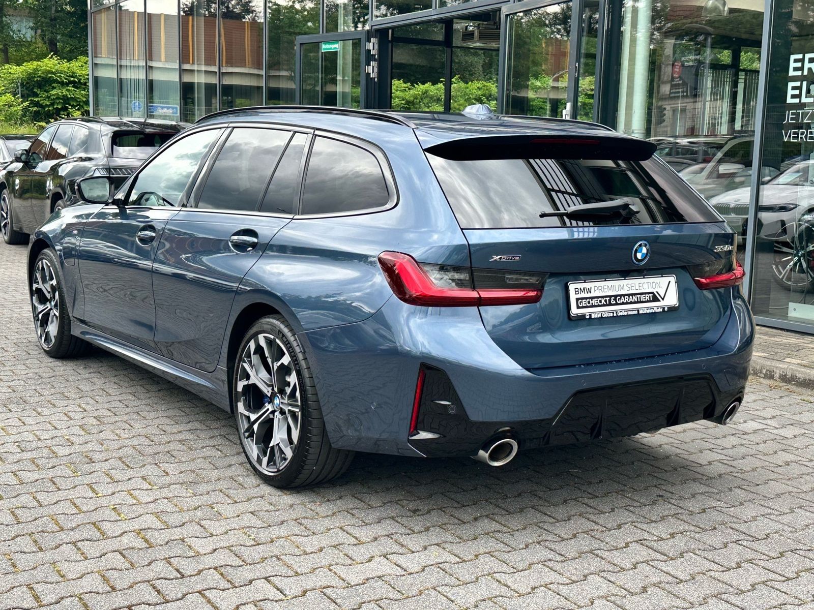 BMW 330 - Bild 4