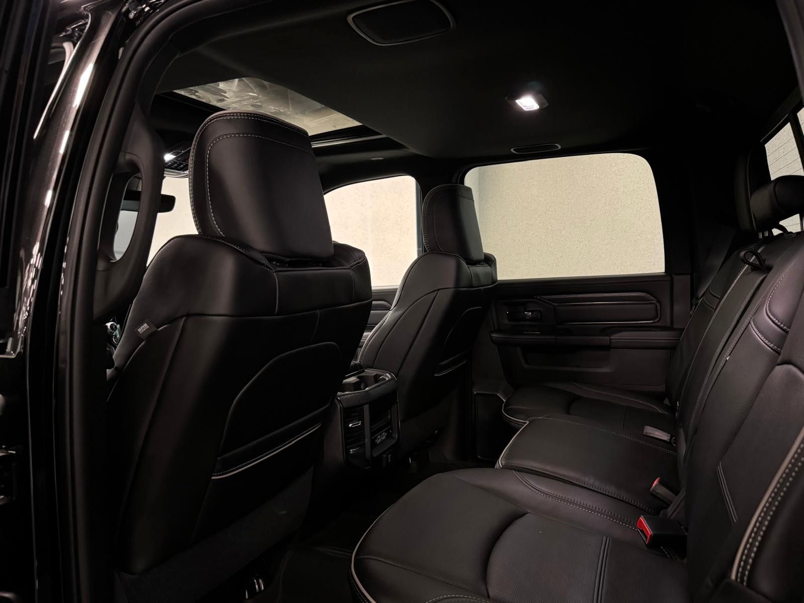 Fahrzeugabbildung Dodge RAM 2500 6.4-V8 LUFTFED. KABINE GLADIATOR XLE