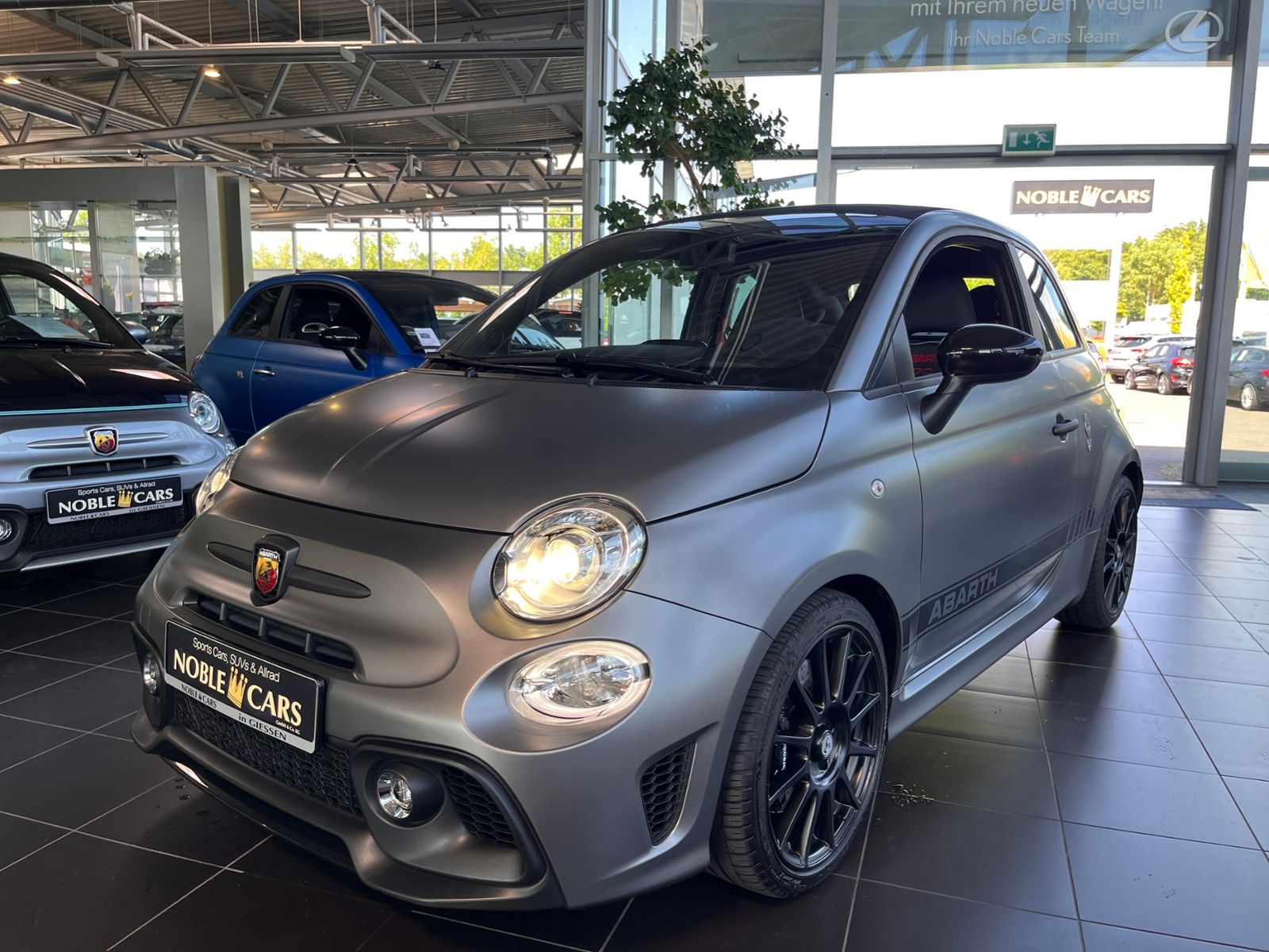 Fahrzeugabbildung Abarth 595C 595 C esseesse KLIMA XENON NAVI SHZ