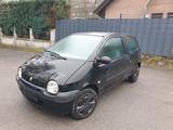 Renault RENAULT TWINGO MIT SERVO KLIMA TÜV NEU 02.... - gebrauchte Renault Twingo aus dem Jahr 2006
