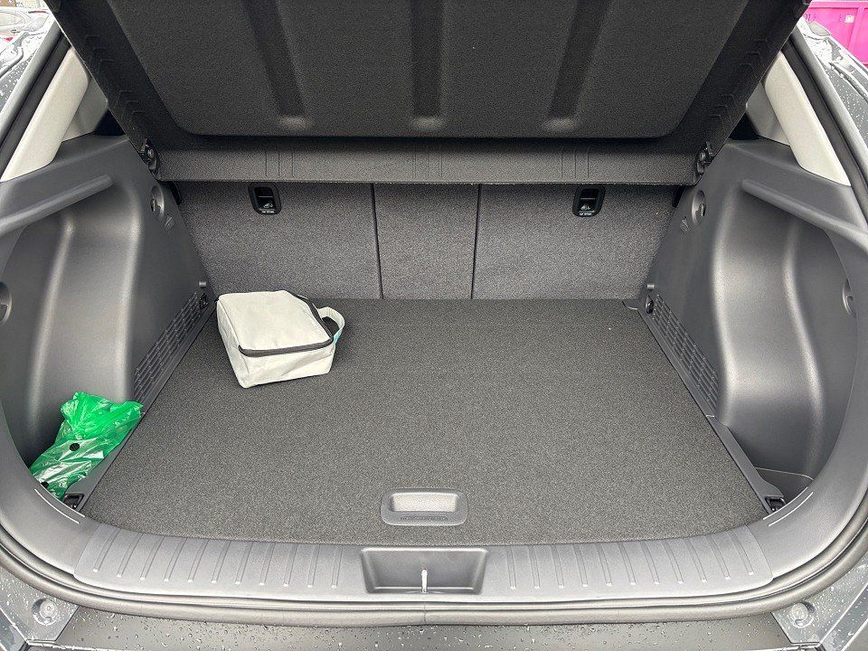 Fahrzeugabbildung Hyundai KONA 1.6T 180PS DCT Prime Sitzkomfort-Paket