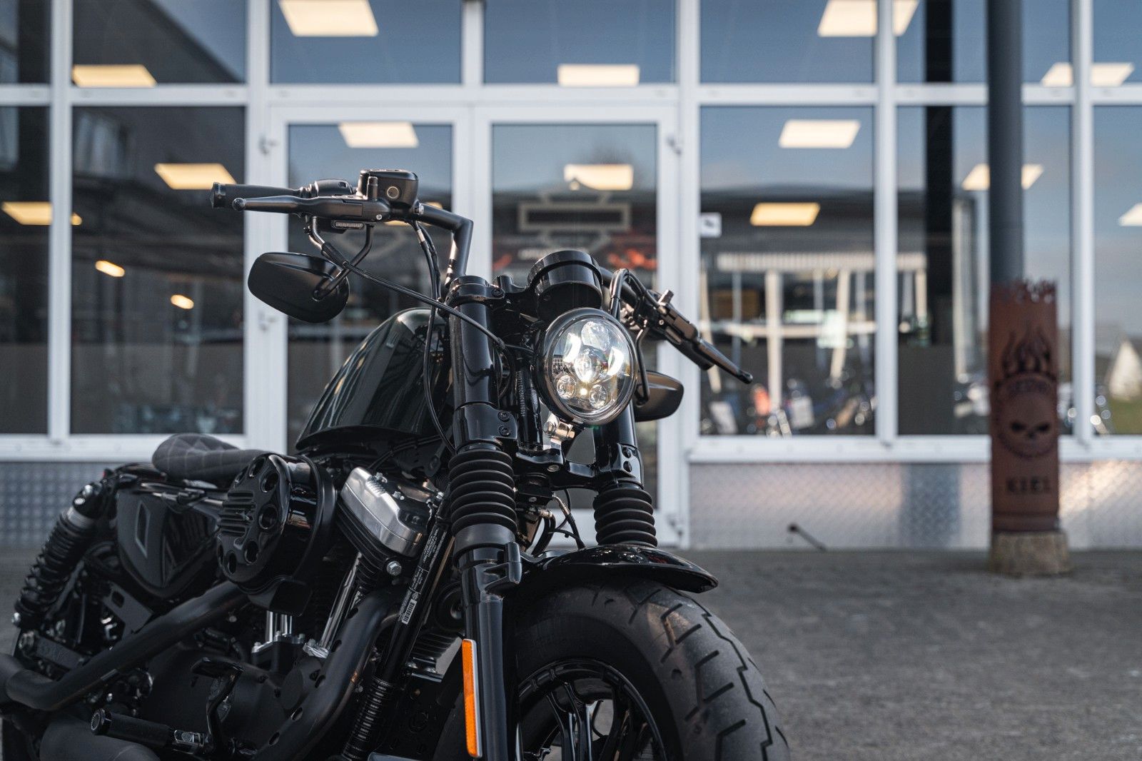 Fahrzeugabbildung Harley-Davidson XL1200X SPORTSTER FORTY-EIGHT - KESSTECH- BOBBER