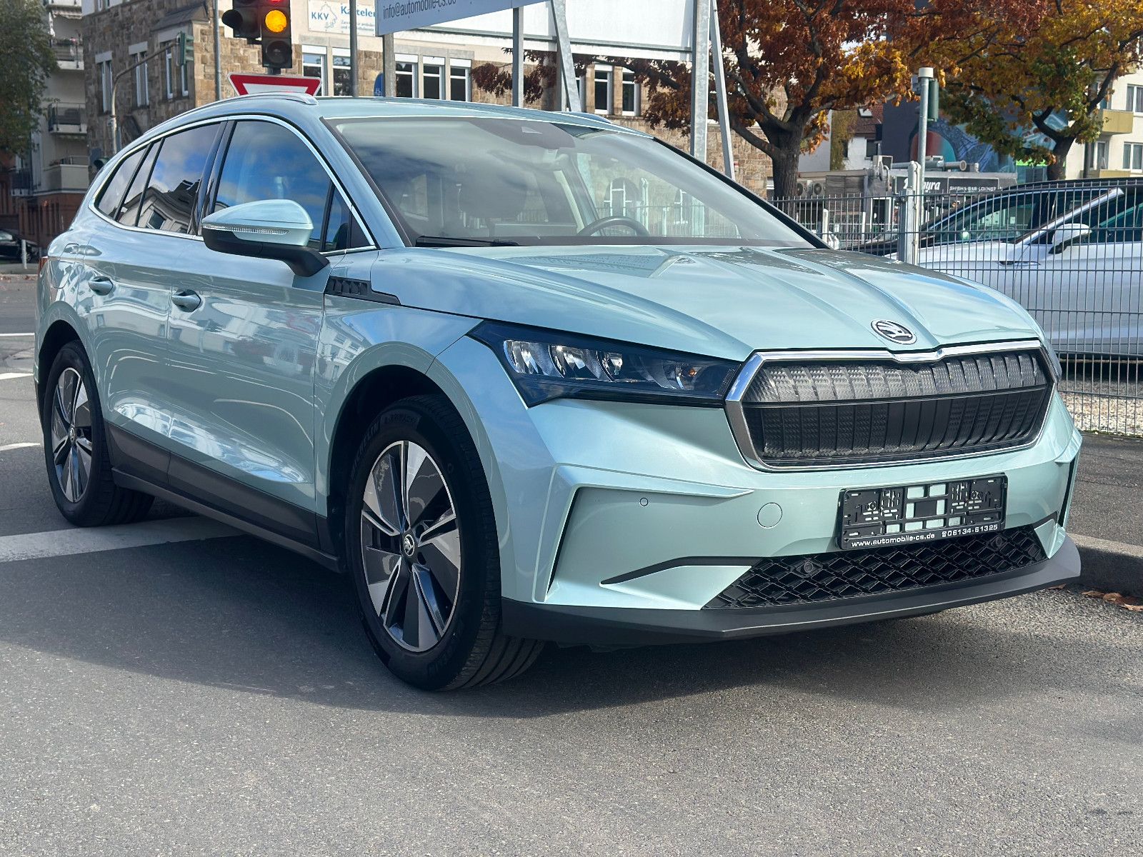 Fahrzeugabbildung SKODA ENYAQ 80 LODGE*1.HAND+AHK+204PS*