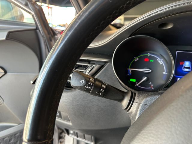 Toyota C-HR  Hybrid Flow