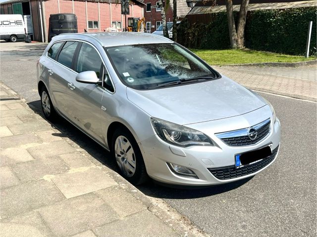 Opel Astra 1.7 CDTI Kombi/Navi/PDC/Xenon/ ...