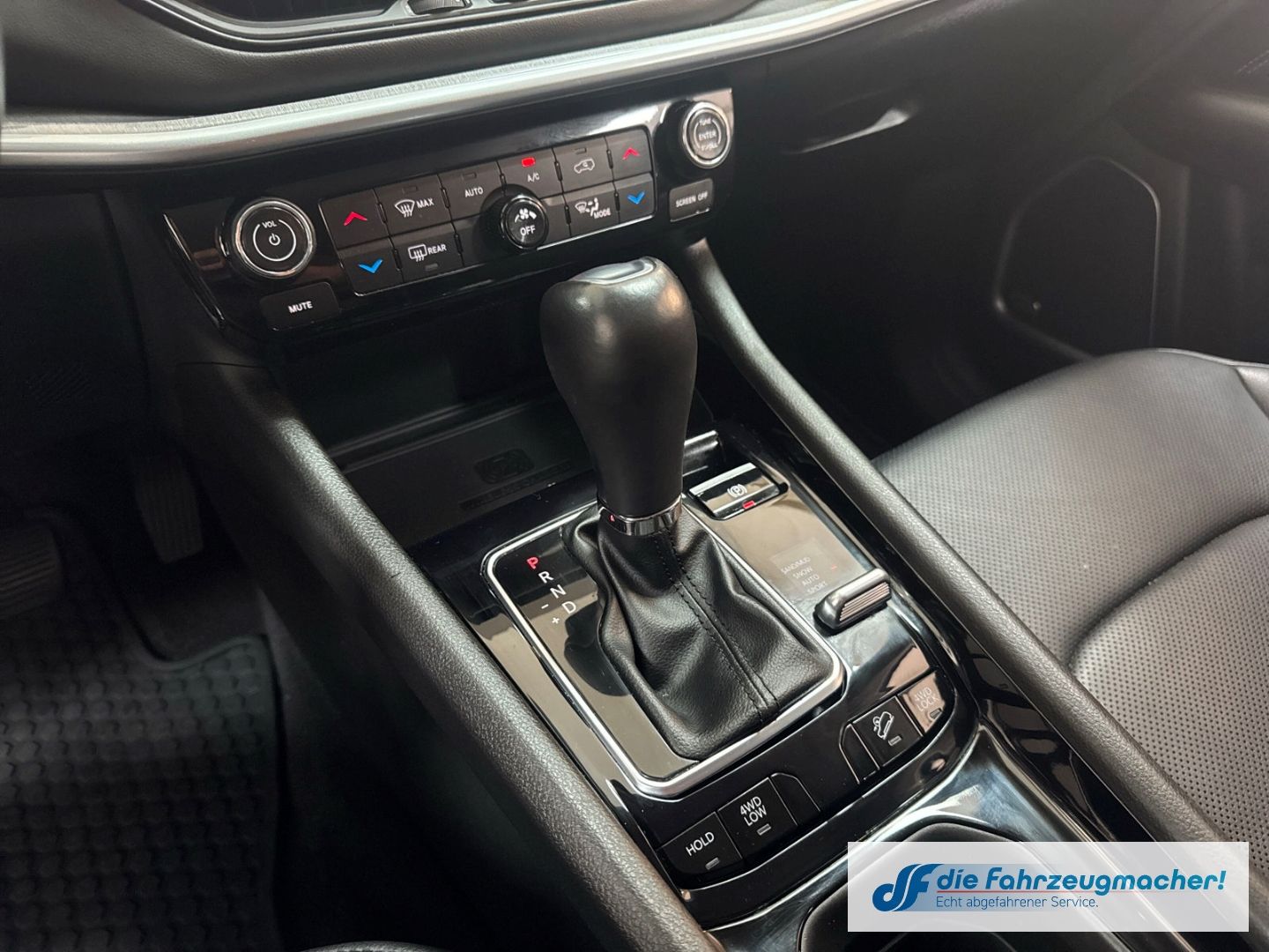 Fahrzeugabbildung Jeep Compass S Plug-In Hybrid 4WD 1.3 EU6d Navi Sound