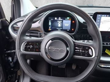 Fiat 500 e Icon KeyLess+Navi+SHZ+LM+PDC+SoundSys+AUT