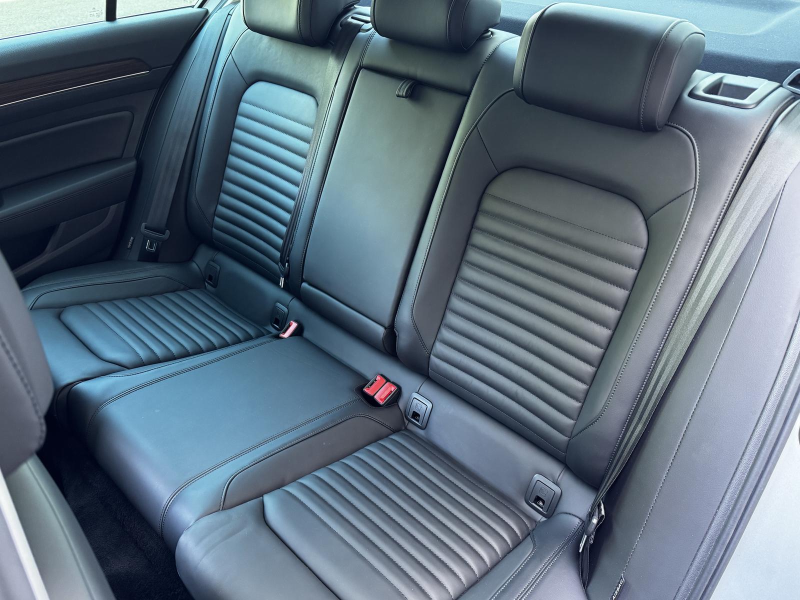 Volkswagen Passat Highline BI-Xenon ACC Kamera Navi Leder