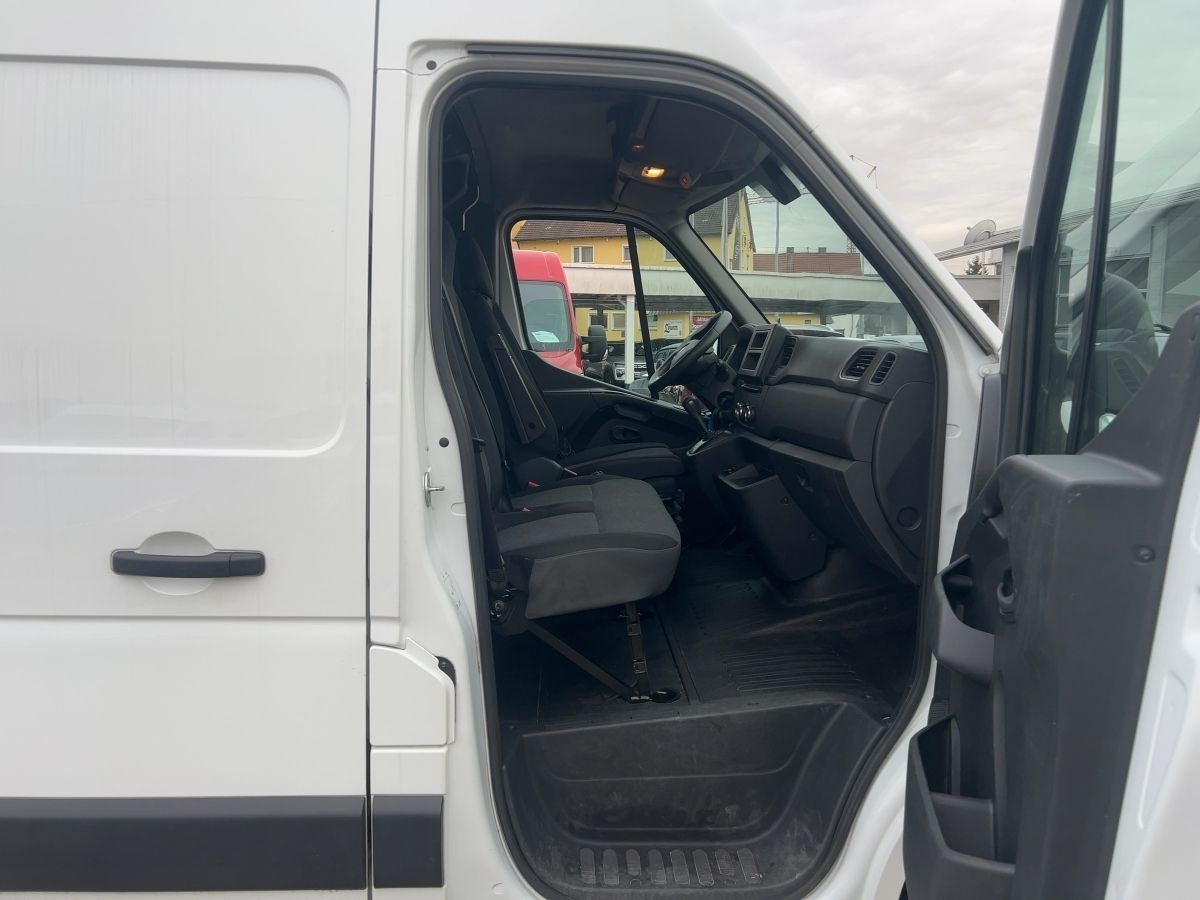 Fahrzeugabbildung Renault Master Kasten L2H2 3,3t dCi 150 Automatic AHK