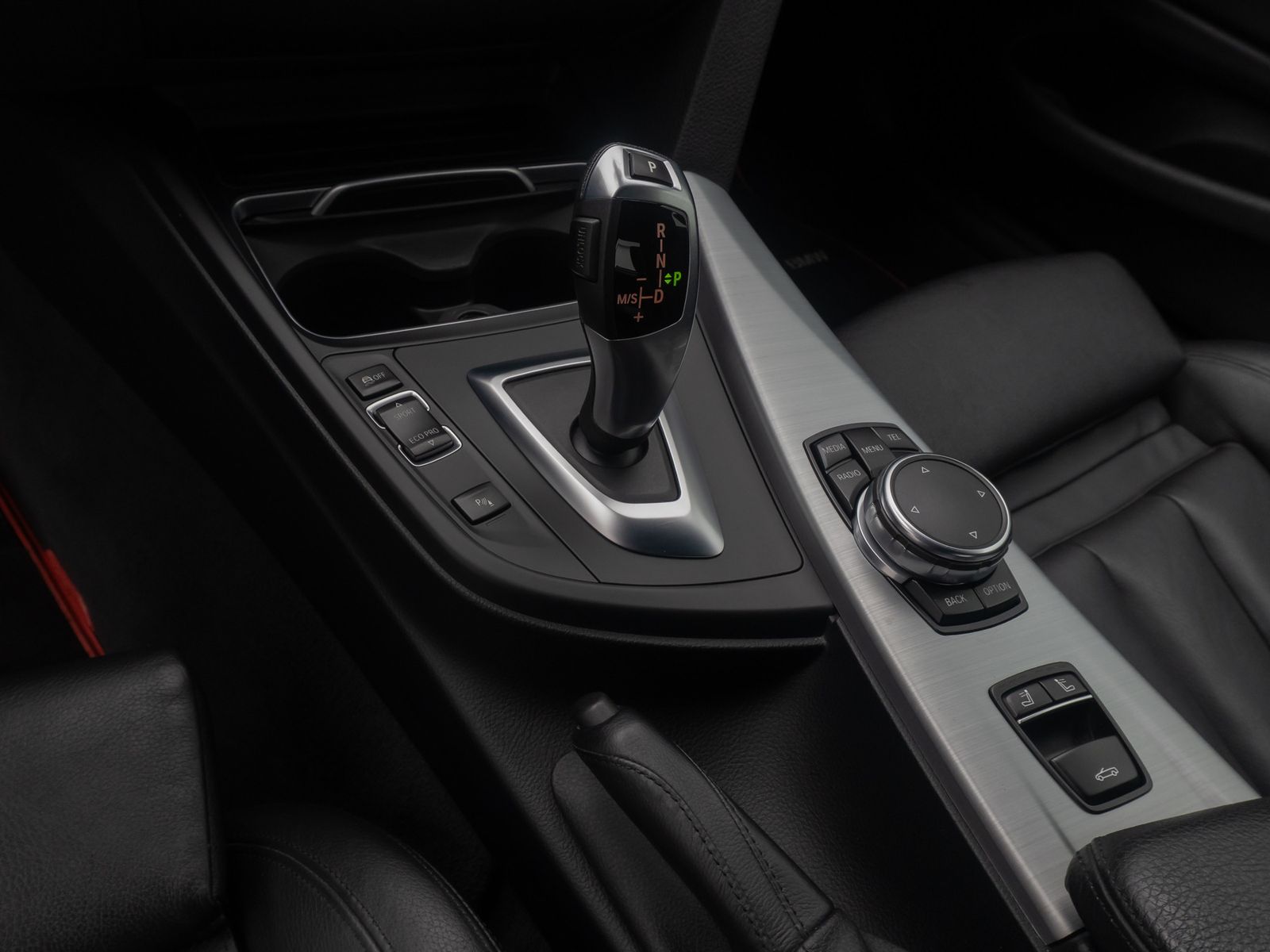 Fahrzeugabbildung BMW 430d Cabrio Sport Line Alarm HUD BiXenon Komfort