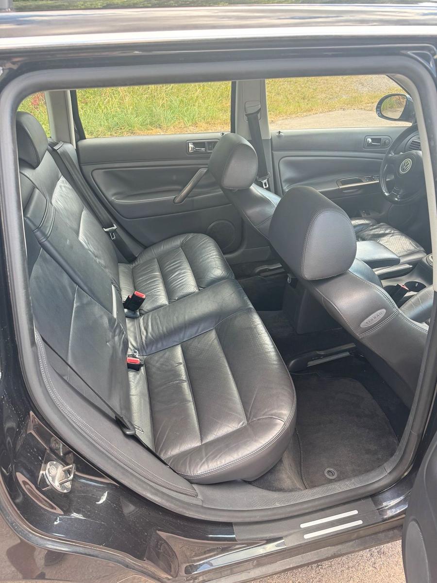 Volkswagen Passat 2004 — photo 13