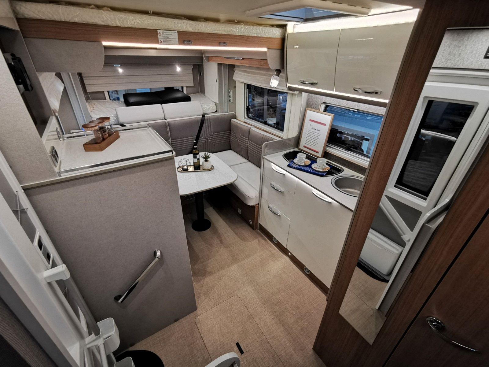 Fahrzeugabbildung Bürstner Lyseo Gallery TD 649 G SPAREN SIE € 51.519!