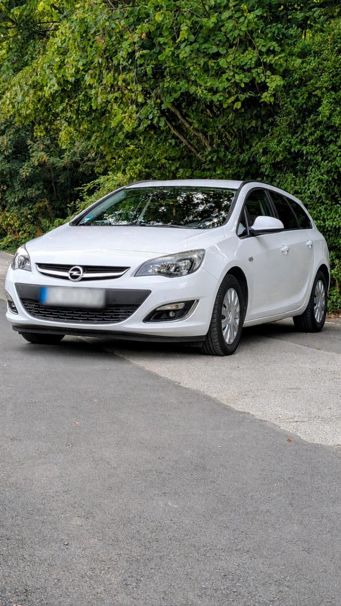 Opel Astra, 2013