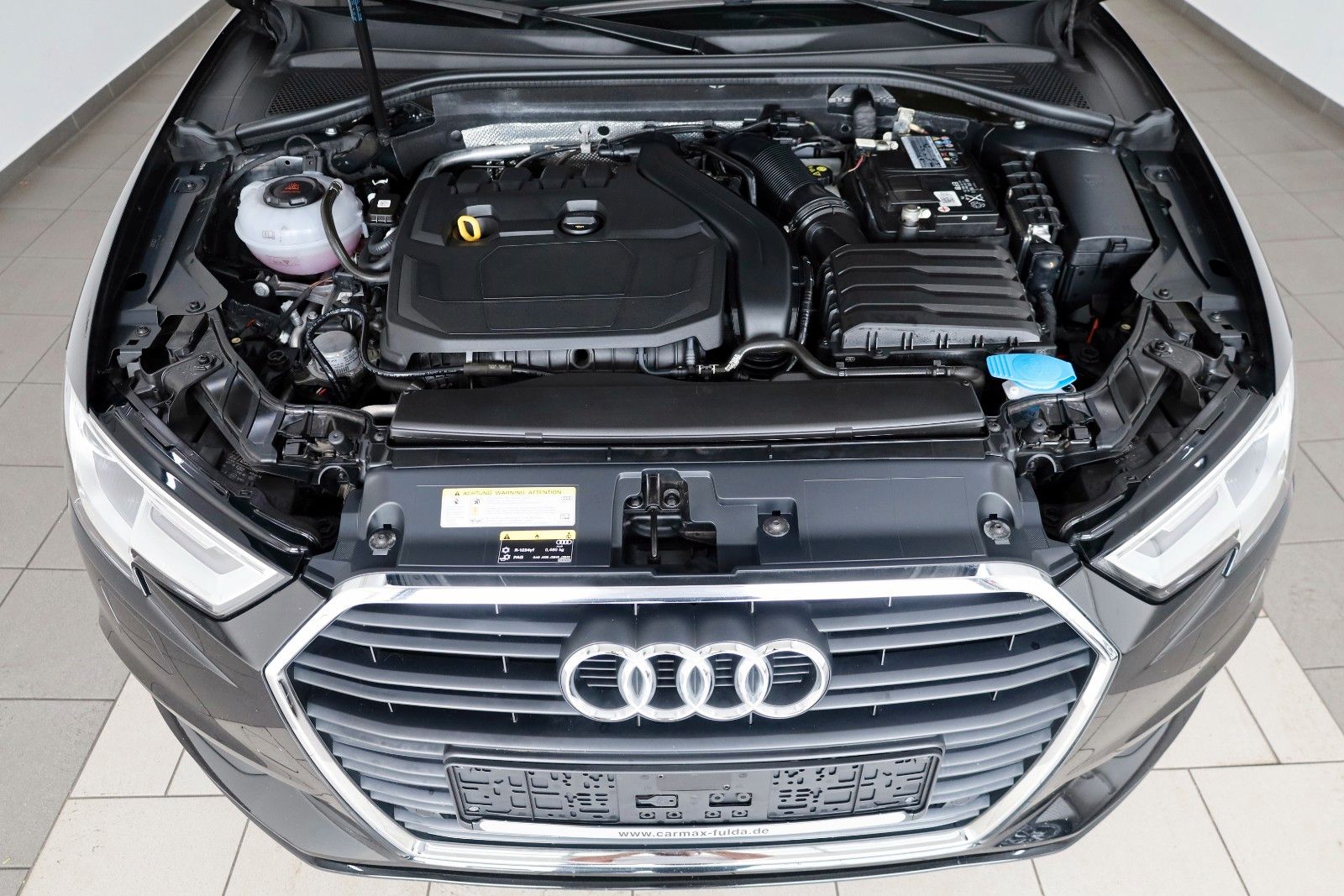 Fahrzeugabbildung Audi A3 35TFSI design Leder,Navi,LED,SH,Massage,SR+WR