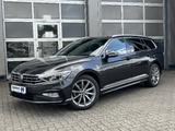 Volkswagen Passat R-Line Leder Matrix AHK Navi Massage