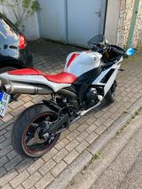 Yamaha R1 RN19 - Offers matching your search criteria