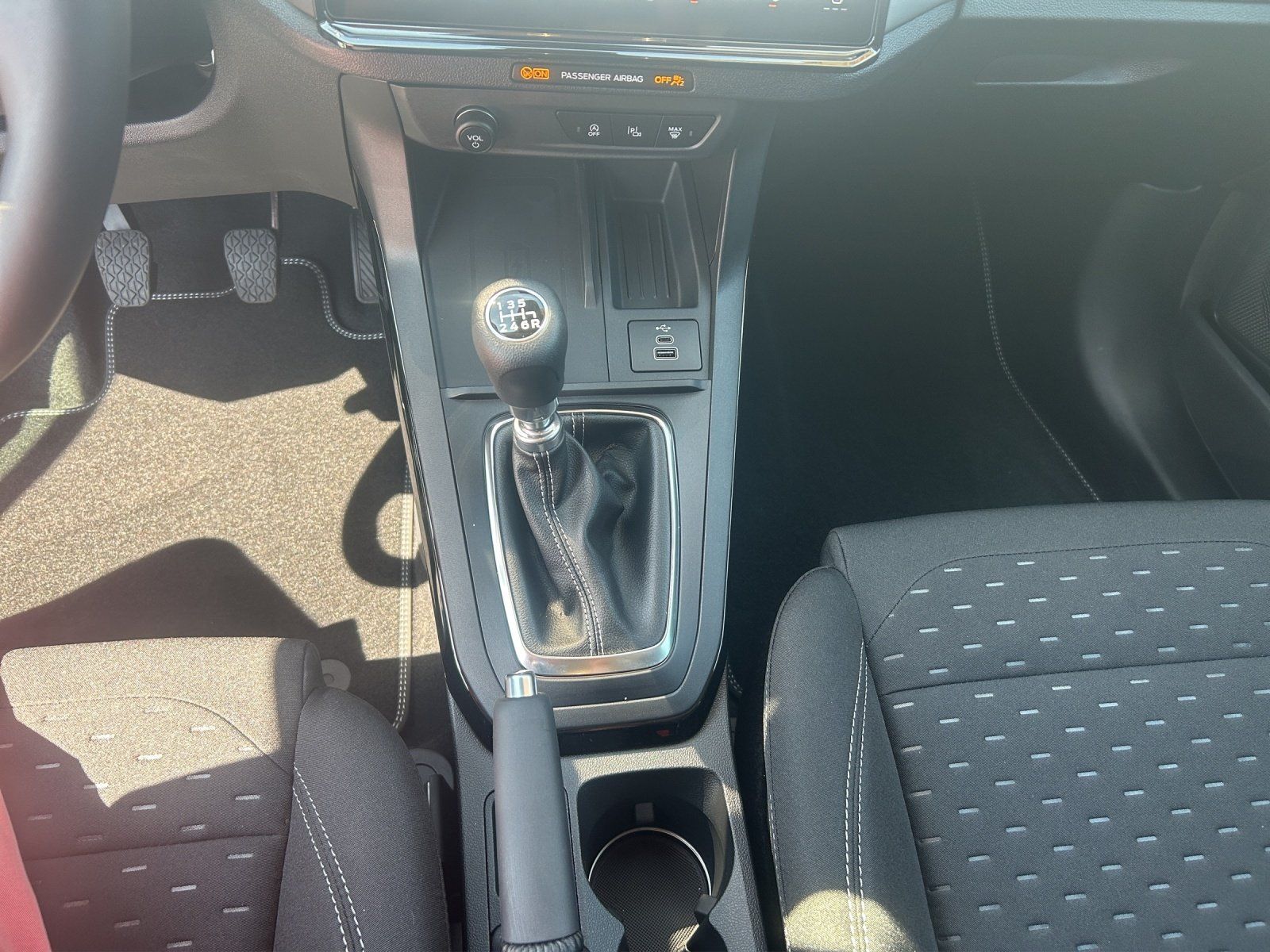 Fahrzeugabbildung Ford Puma 1,0 MHEV Titanium