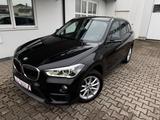 BMW X1 xDrive18d LED Navi Driving Assistant CarPlay - BMW: Assist
