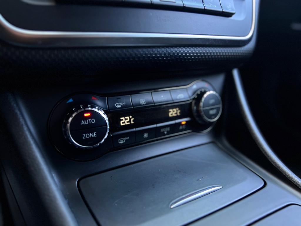 Mercedes-Benz A 220