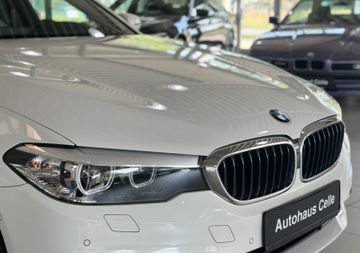 Fahrzeugabbildung BMW 530d Tour Sport Line HI-FI Pano M Sportfahrwerk