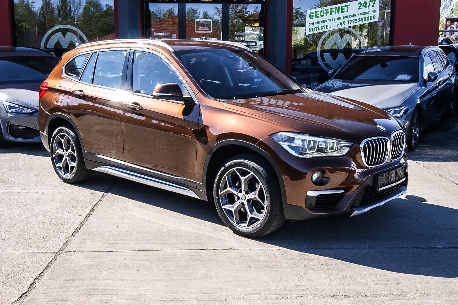 Fahrzeugabbildung BMW X1 xDrive18d xLine Aut. NAVI LED SIZHG TEMPOMAT